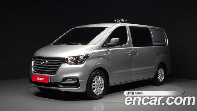 Hyundai The New Grand Starex 5