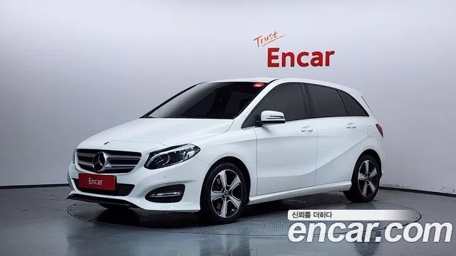 Mercedes-Benz B- W246 B220