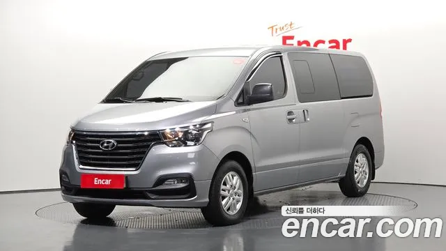 Hyundai The New Grand Starex 5