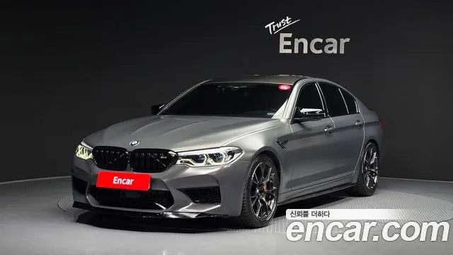 BMW M5 (F90) M5 35