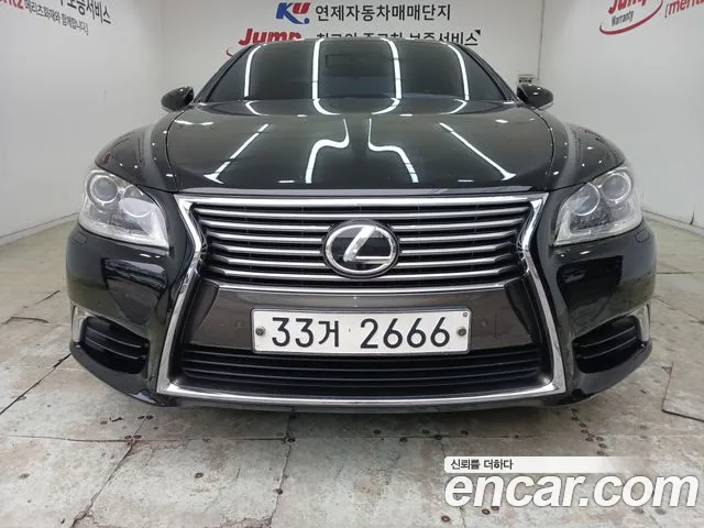 Lexus LS460 XF40