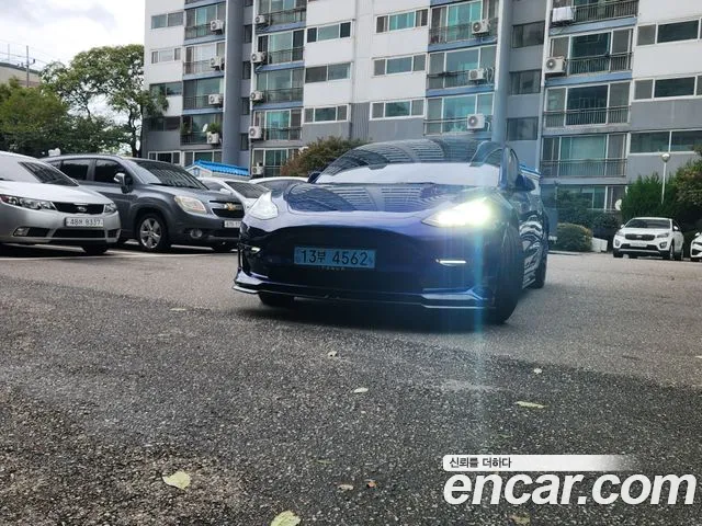 Tesla 3 AWD