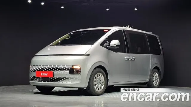 Hyundai Staria 4WD 11