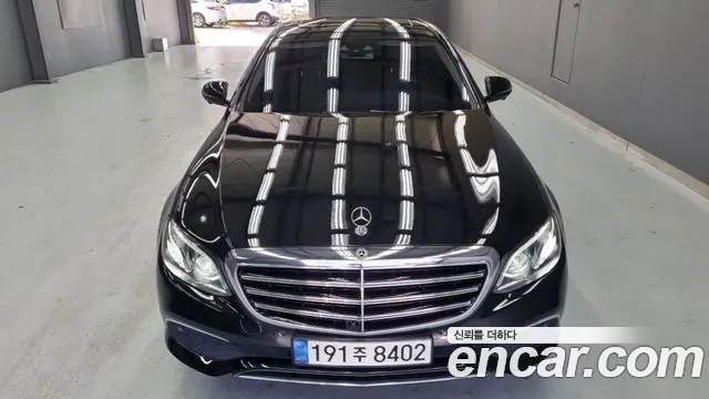 Mercedes-Benz E- W213 E300 4MATIC Exclusive