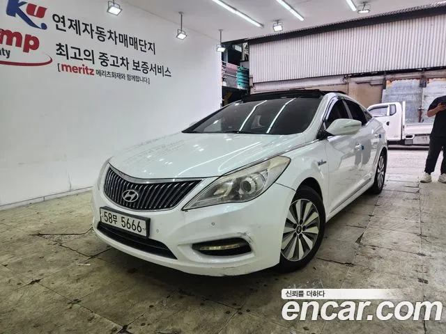 Hyundai Grandeur HG Hybrid Premium