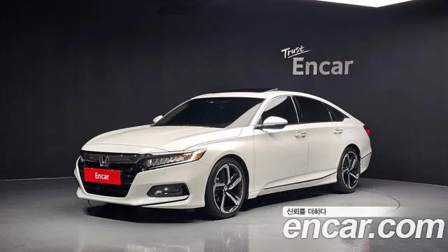 Honda Accord 10 2.0 Turbo