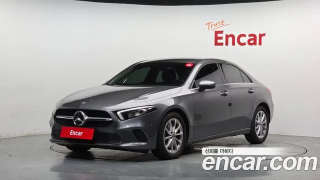 Mercedes-Benz A- W177 A220