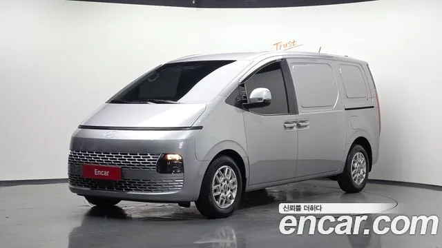 Hyundai Staria 3