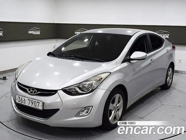 Hyundai Avante MD M16 GDI