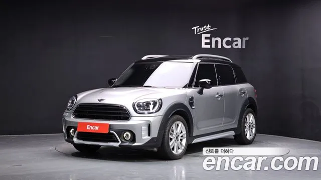 MINI Cooper Countryman 2