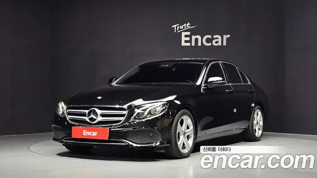 Mercedes-Benz E- W213 E200