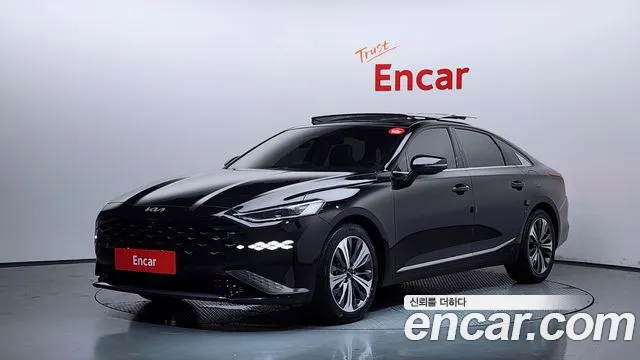 Kia K8 Hybrid Signature