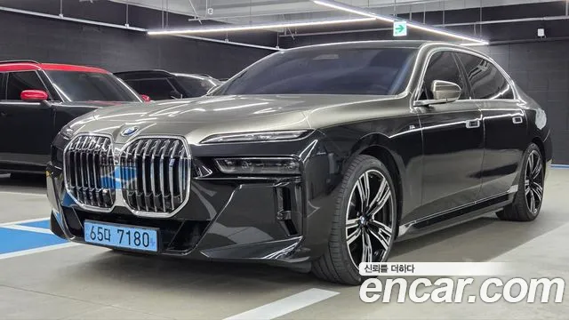 BMW i7 (G70) xDrive 60 M