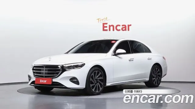 Mercedes-Benz E- W214 E300 4MATIC Exclusive