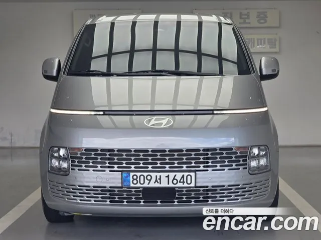 Hyundai Staria L3.5 5