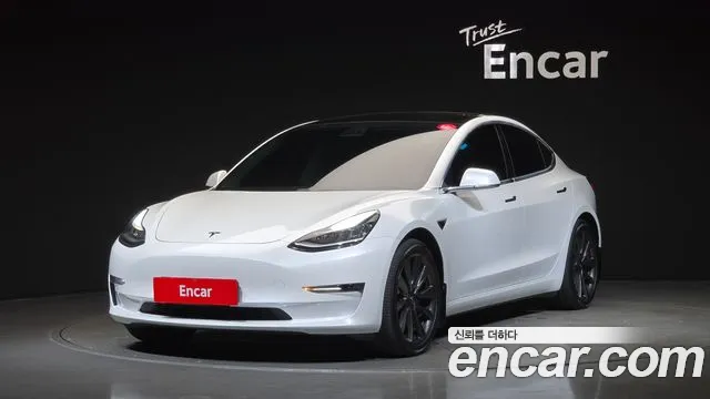 Tesla 3 AWD