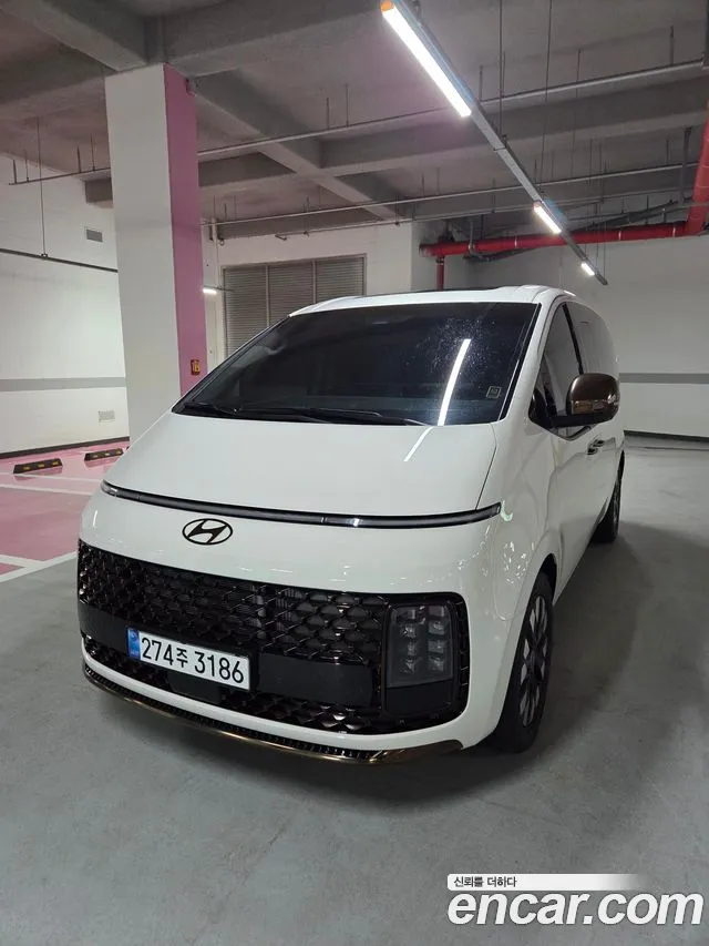 Hyundai Staria 4WD 7 Inspiration