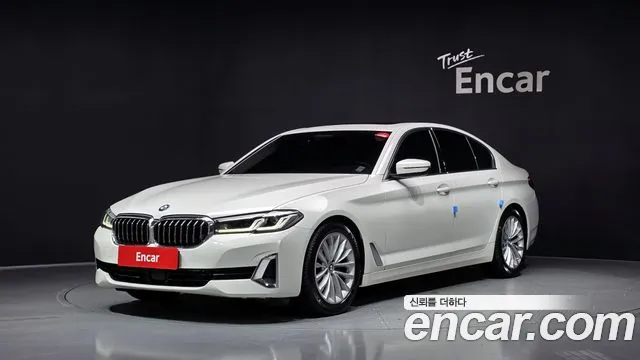 BMW 5 (G30) 520i