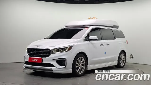 Kia The New Carnival 9 Noblesse