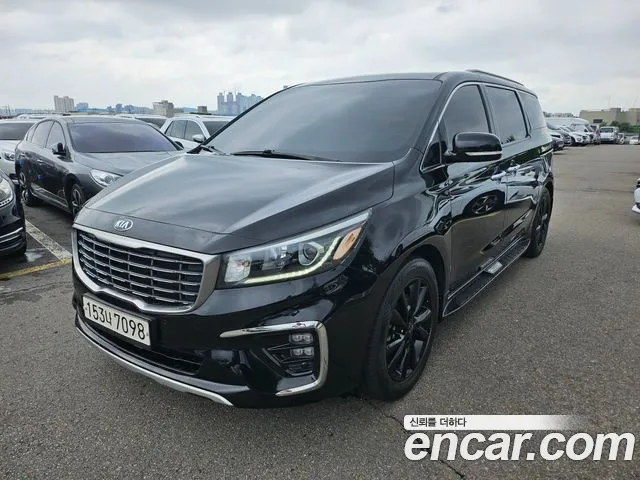 Kia The New Carnival 9 Prestige