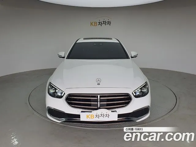 Mercedes-Benz E- W213 E350 4MATIC Exclusive