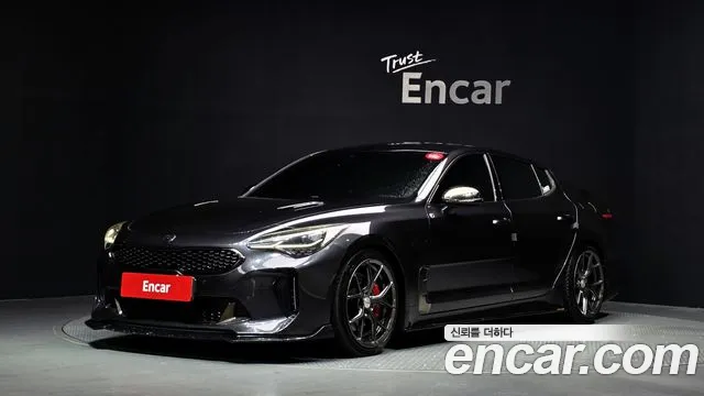 Kia Stinger 2.0 Turbo 2WD