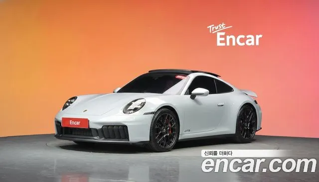 Porsche 911 (992) 4 GTS