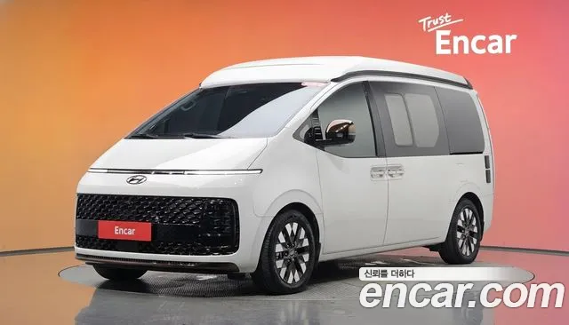 Hyundai Staria 4WD Prestige 4