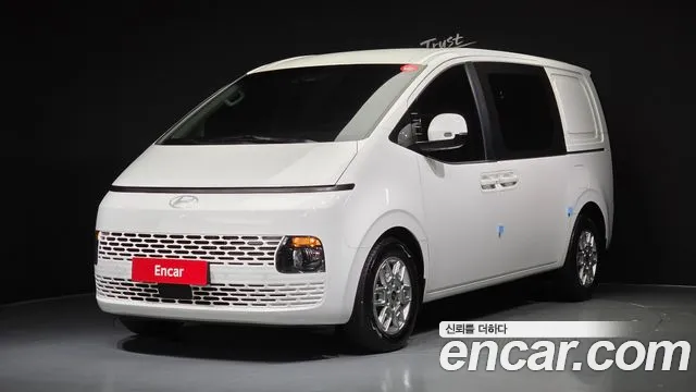 Hyundai Staria 5