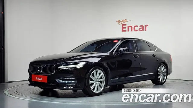 Volvo S90 D4