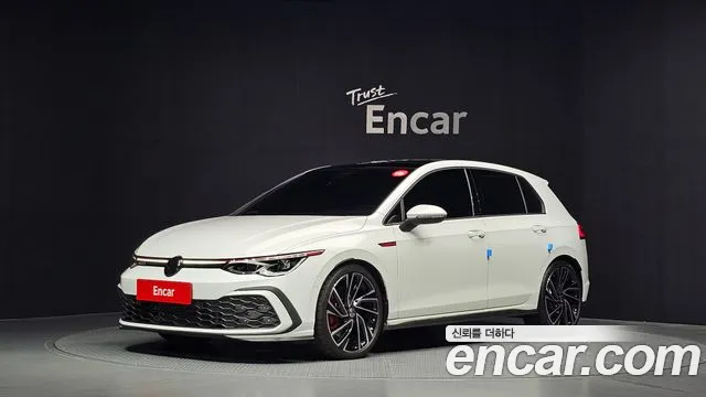 Volkswagen Golf 8 2.0 GTI