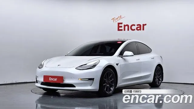 Tesla 3 AWD