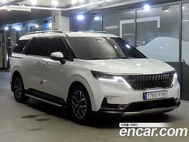 Kia Carnival 4 Gasoline 9 Noblesse