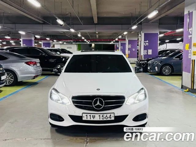 Mercedes-Benz E- W212 E220