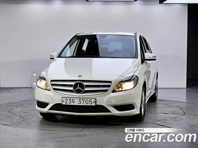 Mercedes-Benz B- W246 B200 CDI