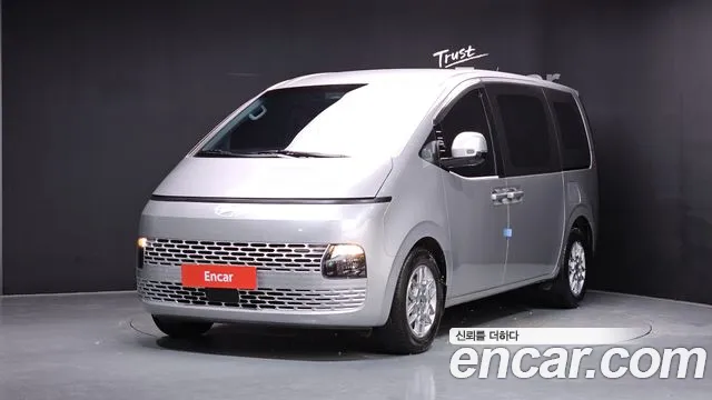 Hyundai Staria L3.5 5