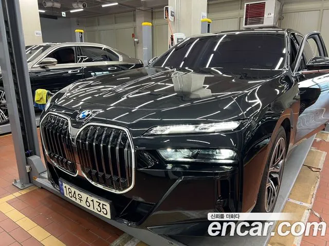 BMW 7 (G70) 740i xDrive M Limited