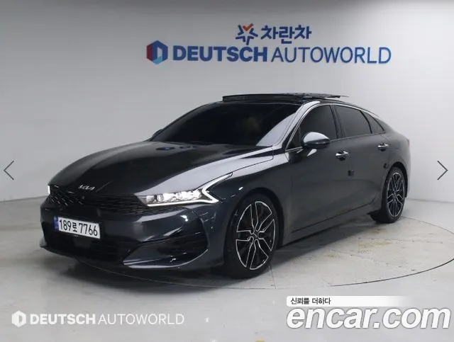 Kia K5 III 1.6 Turbo Signature