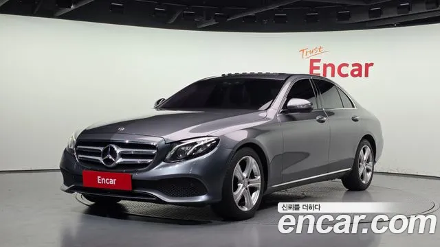 Mercedes-Benz E- W213 E220d 4MATIC