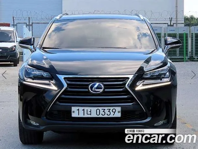 Lexus NX300h
