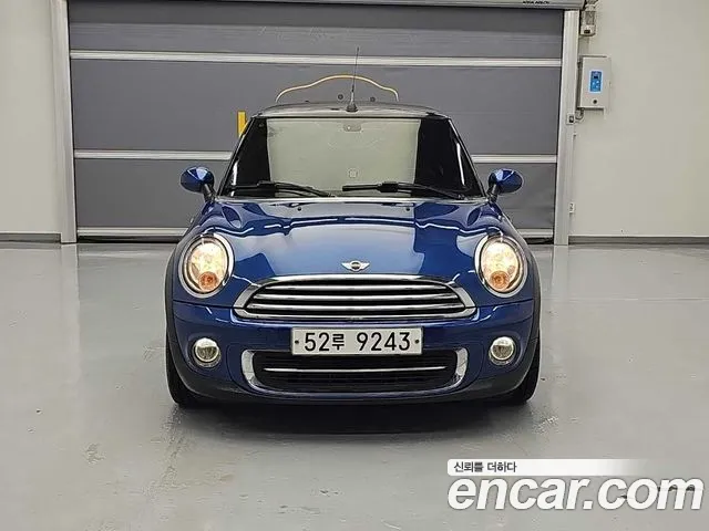 MINI Cooper Base 2
