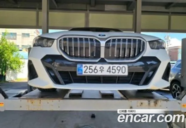 BMW 5 (G60) 520i M