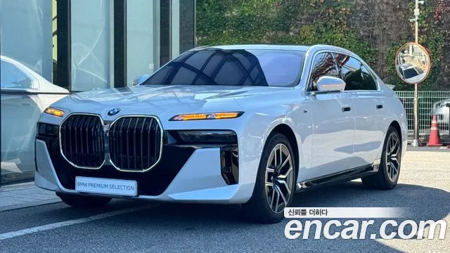 BMW 7 (G70) 740i xDrive M Limited