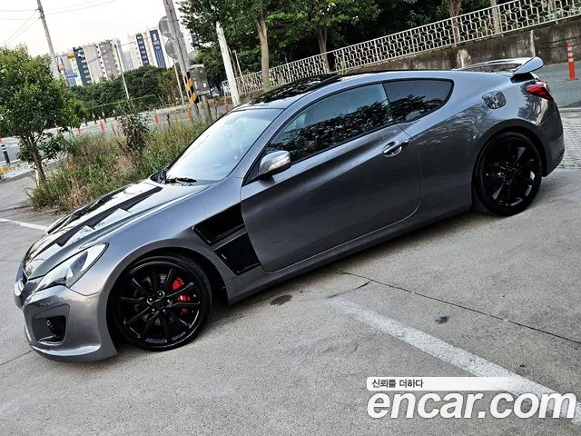 Hyundai Genesis 380 GT-R