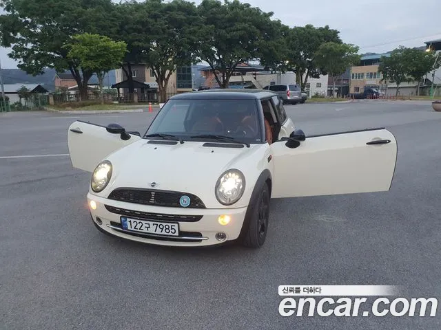 MINI Cooper D Base 2