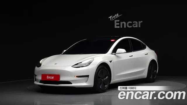 Tesla 3 RWD