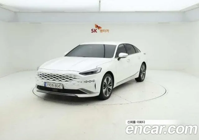 Kia K8 Hybrid Noblesse