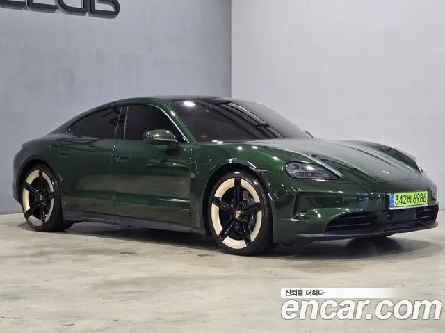 Porsche Taycan