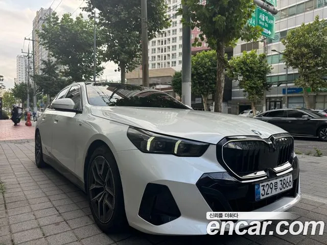 BMW 5 (G60) 520i