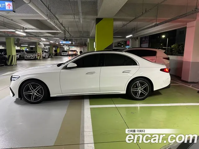 Mercedes-Benz E- W214 E200 AMG Line